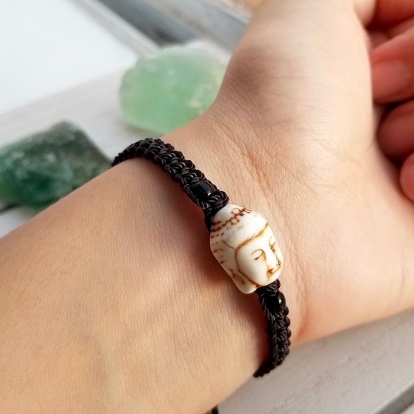 Buddha Natural Stone Beaded Square-knot Bracelet - Picture 3 of 5